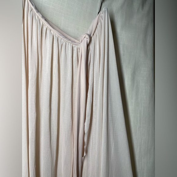 Cover up - Picture 3 of 4